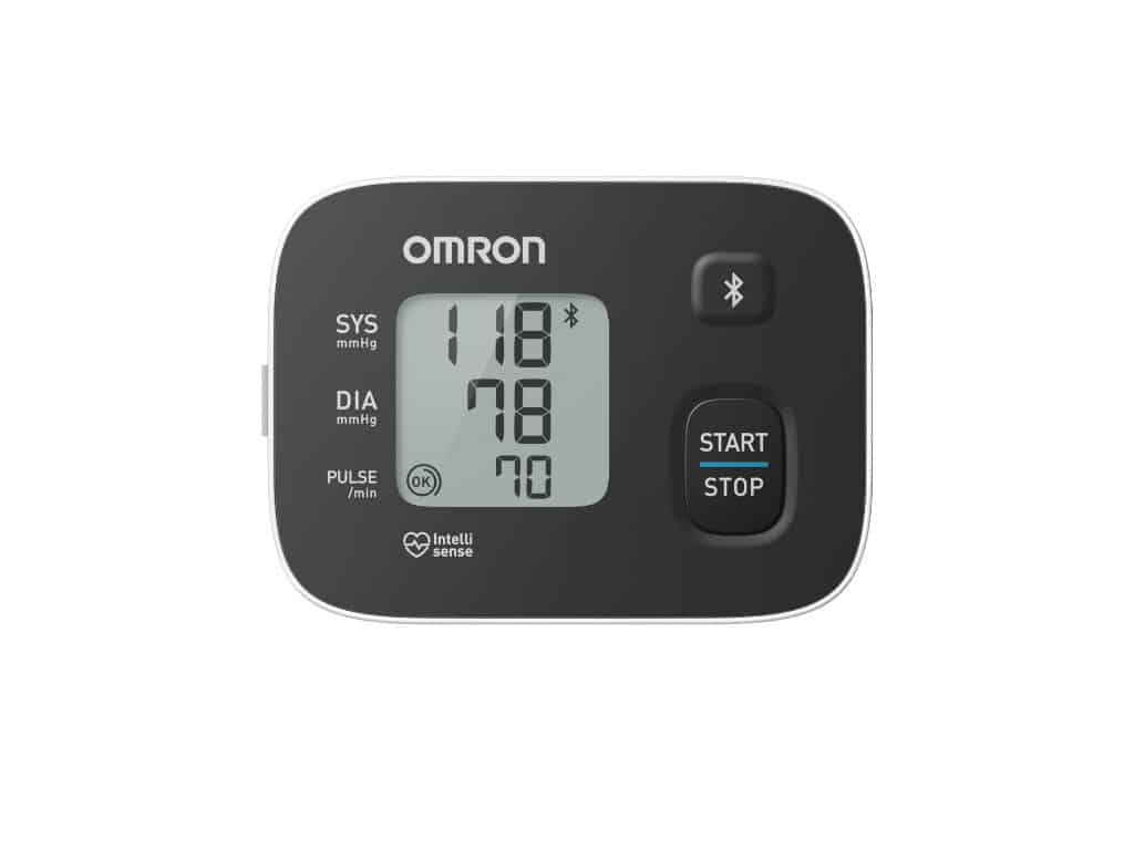 Voorkant van de Omron RS3 Intelli IT polsbloeddrukmeter
