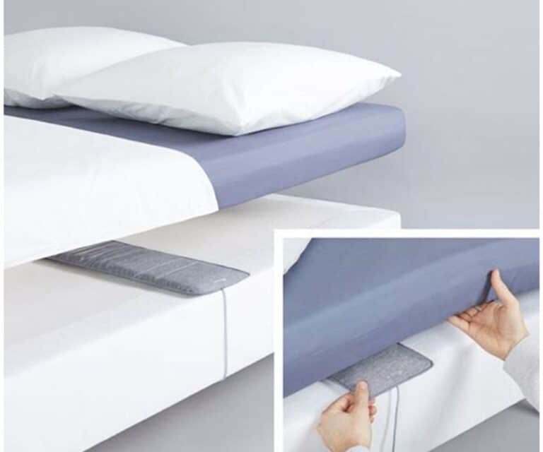 Withings Sleep Analyzer tussen bedbodem en matras
